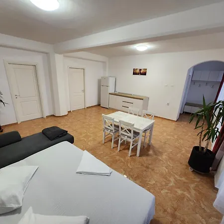 Victory Casa de hóspedes 3*